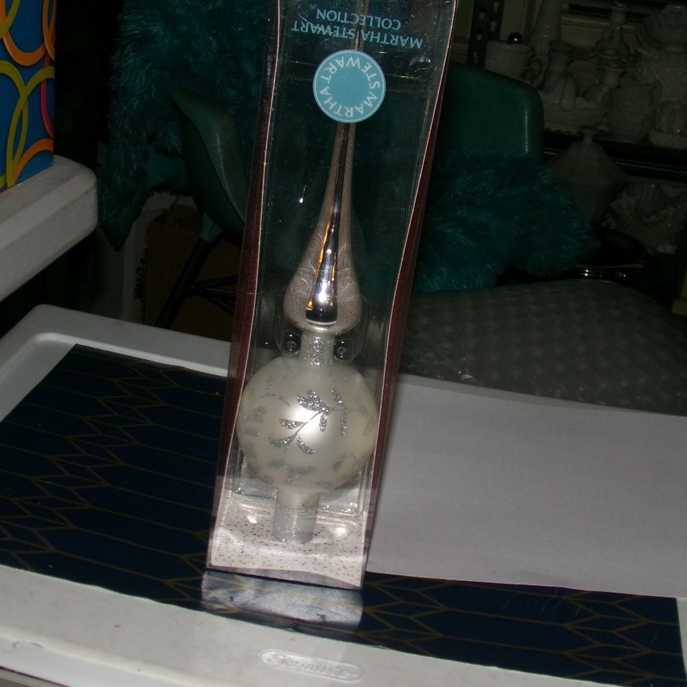 Martha Stewart glass tree topper. new old stock.